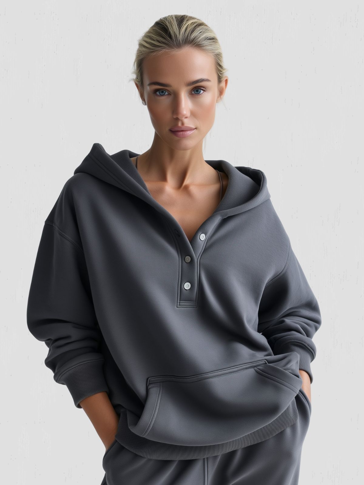 VIAL - Oversized Snap-Fit Hoodie